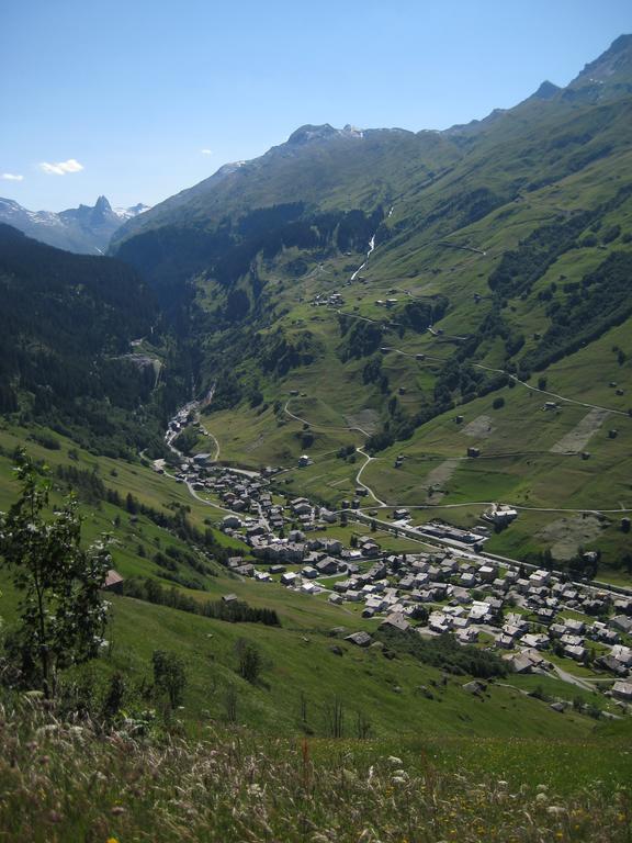 Unterem Hoereli Vals Buitenkant foto