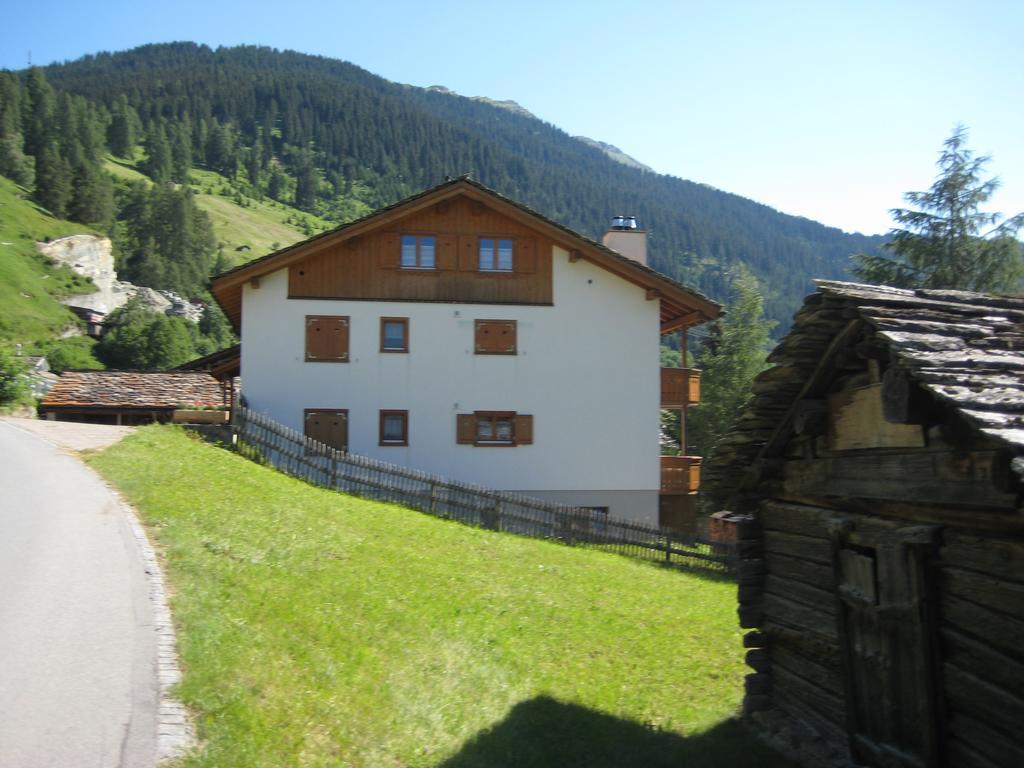 Unterem Hoereli Vals Buitenkant foto